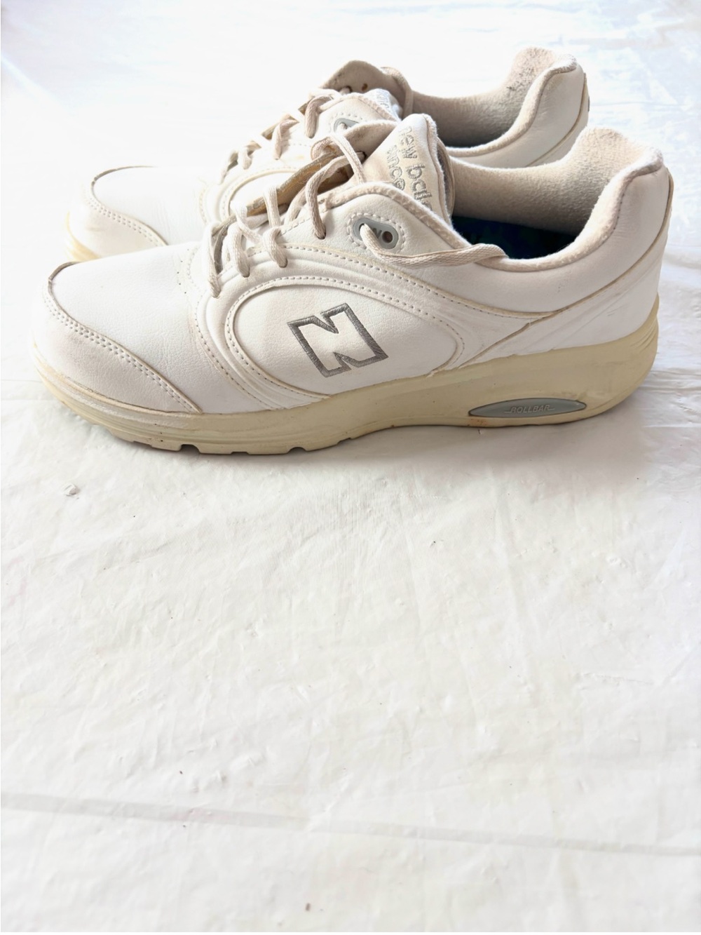 New Balance White Cream 812 Roll Bar Walking Sneakers SZ 8.5 Worn